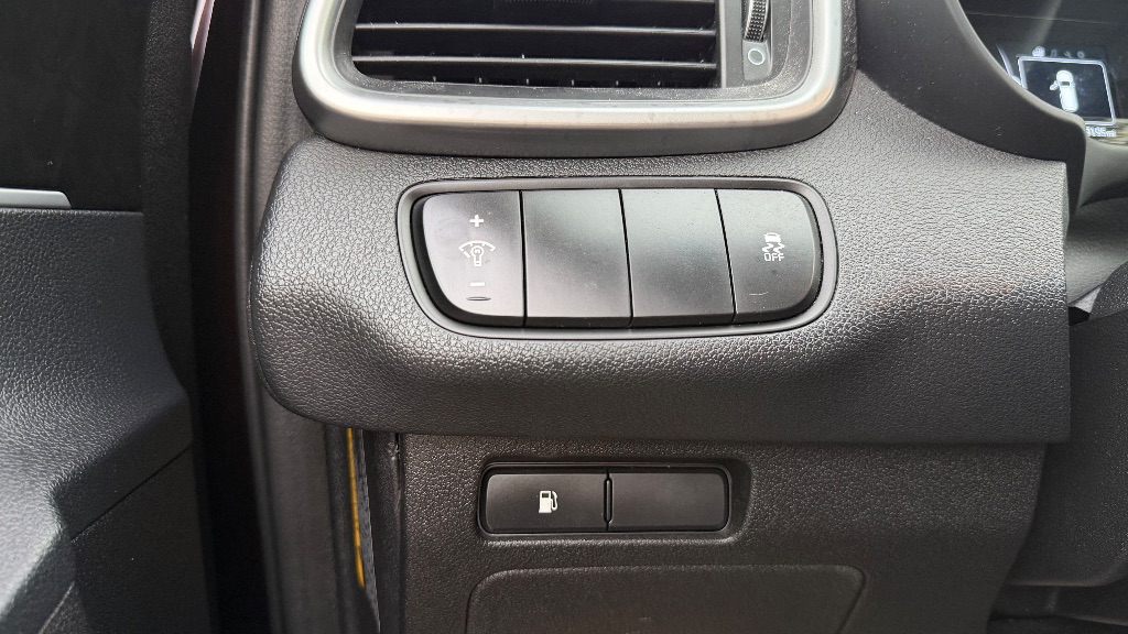2016 Kia Sorento LX - Photo 24