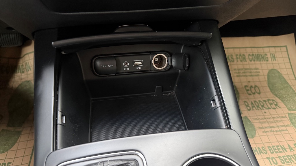 2016 Kia Sorento LX - Photo 23